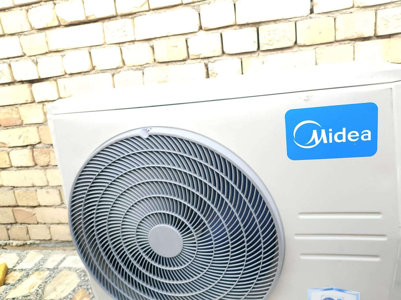 السلام عليكم ميديا طنين وثلث بعده منصوب بلبيت جهاز كلش نضيف ب500عنواني بغداد حي البتول ***********
