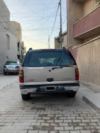 تاهو • ٢٠٠٣ • مزاد الداخلية