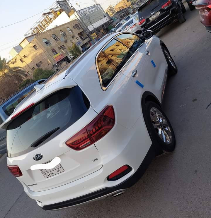 🚗🔥 كيا سورينتو 2020 خليجي  – فول كامل (أعلى مواصفات) للبيع 🔥🚗
✔️ 6 سلندر – 7 ركاب
✔️ دبل (شباج) جاهزة للبر والطرق الصعبة
✔️ فول مواصفات مع فتحة سقف بانوراما
✨ المواصفات:
✅ فتحة سقف بانوراما
✅ نظام بصمة (أبواب + تشغيل)
✅ نظام ترحيب وإضاءة ذكية
✅ لايتات زينون / LED
✅ كراسي جلد كهرباء + تدفئة/تبريد
✅ ٤كاميرا خلفية + حساسات أمامية وخلفية
✅ شاشة كبيرة + بلوتوث + تحكم ستيرن كامل
✅ تبريد خلفي + 3 مناطق تكييف
✅ سايد بريك إلكتروني بصمة
✅ باب صندوق كهربائي
✅ 3 أنظمة قيادة (اقتصادي / رياضي / عادي)
✅ بردات خلفية + راحة كاملة للركاب
✅ دبل تحكم كامل للطرق الوعرة
✅ باقي المواصفات المعروفة للفئة العليا
📌 الحالة:
🔹 سيارة نظيفة جداً، استخدام شخصي
🔹 ما تحتاج أي مصروف
🔹 جاهزة من كل شي
🔹 مكفولة كفالة عامة
🔹 ممشى: 140 ألف كم
🔹 على الشركة / بدون حوادث
💰 السعر: ( 295  )قابل للتفاوض للجادين (بيه مجال للطيبين)
📍 العنوان: أبي غريب – الحمدانية الأولى 
📞 للتواصل واتساب/اتصال: [***********]
🔥 سيارة عائلية فخمة + قوية + أعلى فئة بالسورينتو، فرصة ما تتكرر 🔥
