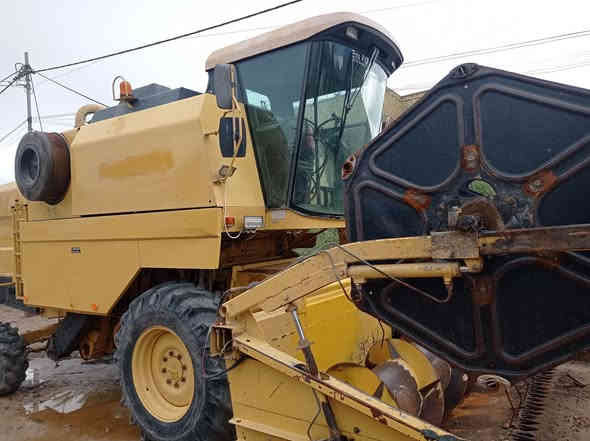 سلام عليكم
حاصده للبيع موديل 2009
مكان كوت 
للاستفسار :***********
سعر خاص
