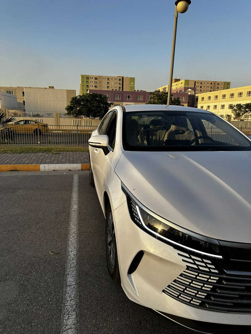 السلام عليكم
byd ديستروير 2025✅
✅ماشيه 10.000 سيارة مكفولة ونظيفة 
✅مواصفاته موضحه بالصور 
✅سعر 20.500.000 وبيه مجال 
✅مكان السيارة بغداد بسماية 
✅هاتف //***********
