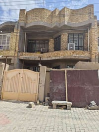 سكلات منطقه ١١ • ١٠٠م • ٤ غرف نوم
