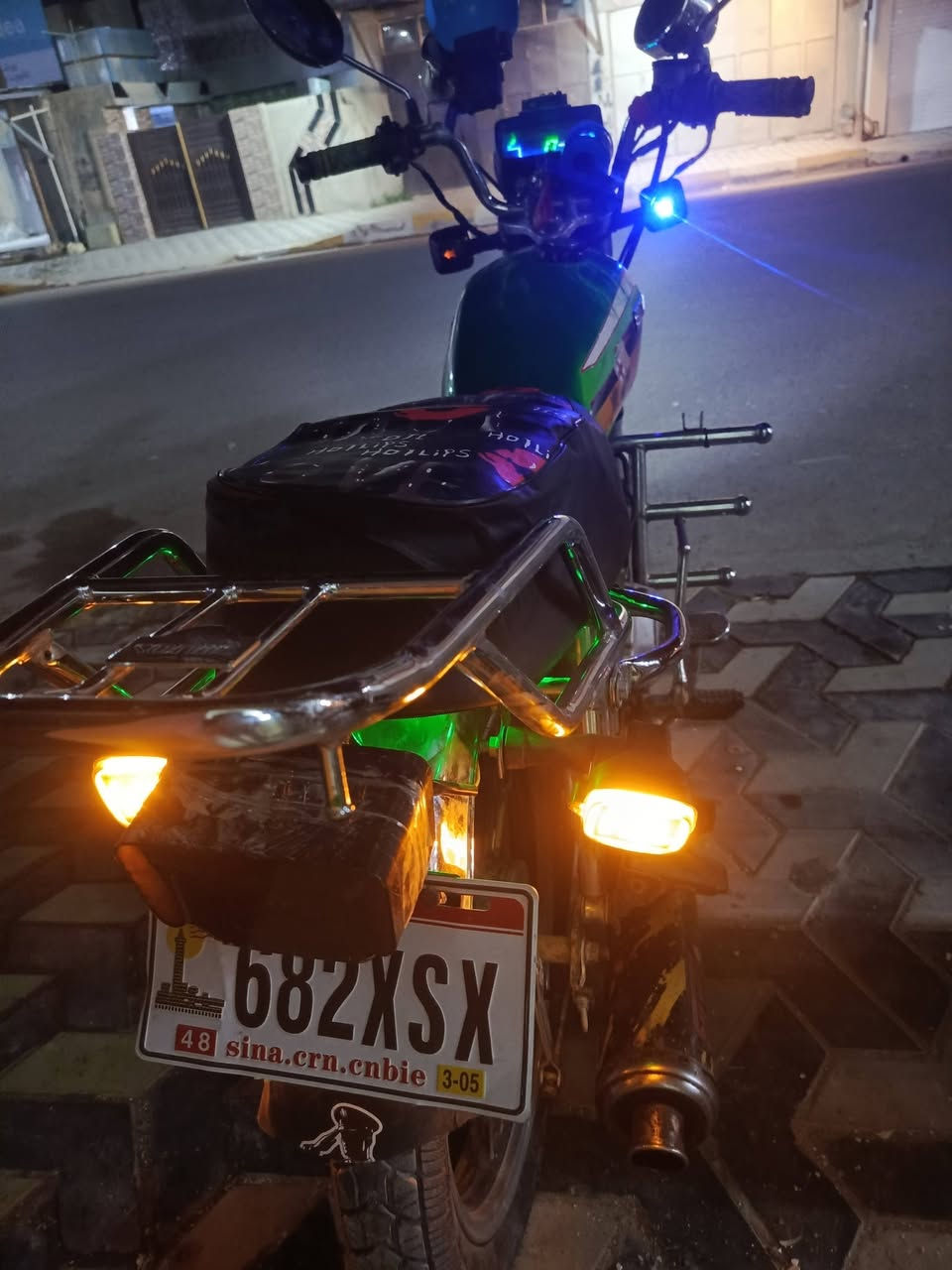 دراجه ايراني للبيع شوفت عينك مانقصه شي موديل 21 مكاني شهداء واتساب *********** وماسنجر مفتوح كذالك
