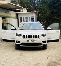 من رخصه الادمن للبيع فقط ! سيارة جيب شيروكي 2020 فول عدا الفتحه سيارة ...