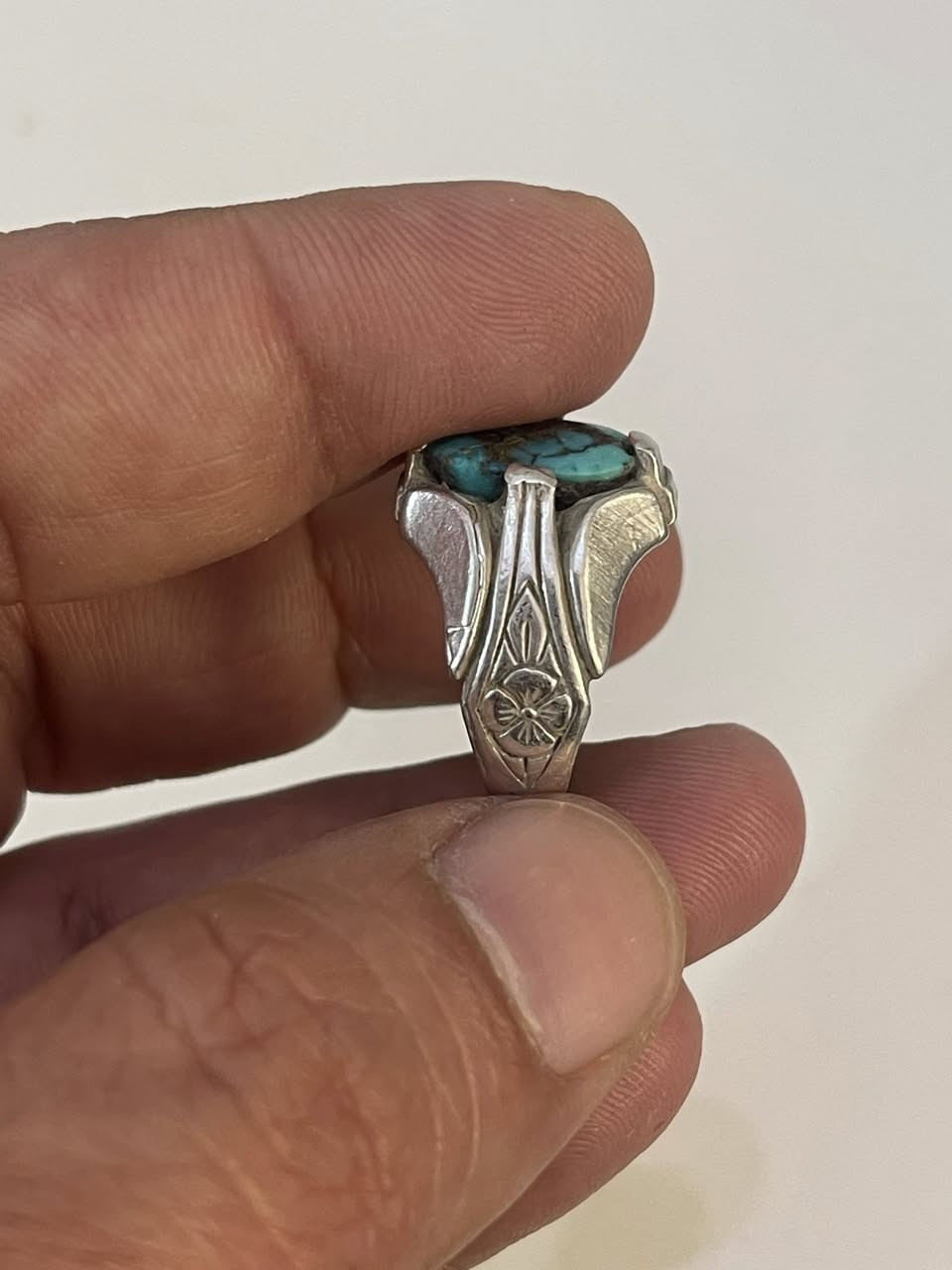 سلام عليكم شباب
محبس نشابوري سعر35 الف فضه عراقيه قياسه 20 خنضر مكاني بغداد قريب عله كراج نهضه لاء يوجد توصيل


**إذا كنت صاحب هذا الإعلان وتريد حذفه لأي سبب، رجاءا أرسل رسالة إلى الدعم الفني**