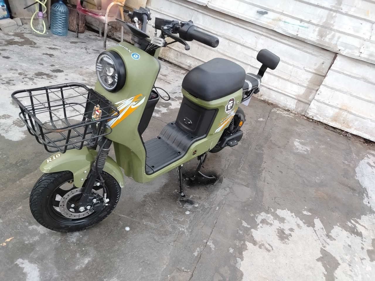 سلام عليكم دراجه شحن ريان R10 مكانين البياع شارع الضغط الرقم *********** السعر450 بيه مجال حك الجيه
