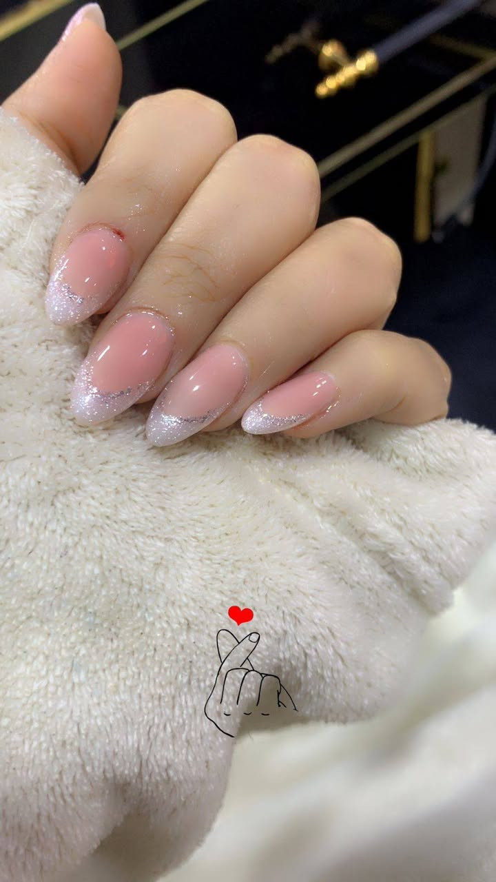 صالون صوفيا
جل اكستنشن حسب طلب الزبونه

العنوان سوق الدوره الاثورين خلف مطعم زاد الخير

للاستفسار الاتصال على الرقم ***********
