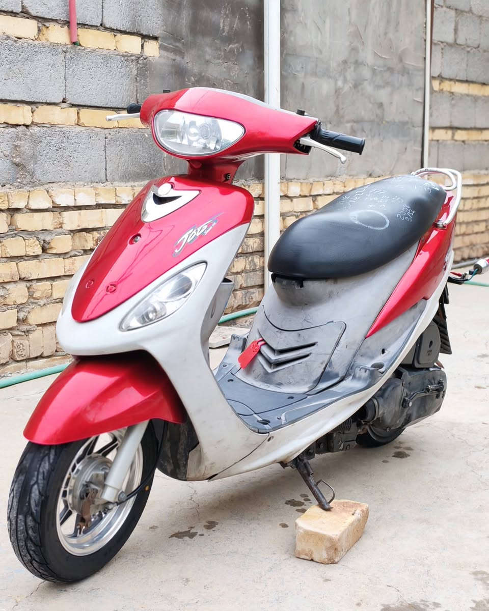 سلام عليكم دراجه ماكس منغولي دراجه خير من الله ما توكفك لو وين ما جان دراجه مكفوله كفاله عامه شكو شي بيه تجاري ال اصلي موجود وتختار شنو تريد اصلي لو تجاري دراجه بيه نقوصات بصيطه كلش ال كشن بي شويه شك وما يأثر وجامه بگ لايت خلفي سعره بصيط كلش وسلف عوزه بارد فقد دراجه ما مفتوح للتواص ول استفسار هاذه رقمي *********** مكان دراجه طوريج رجيبه
