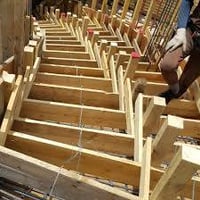 نجار قالب • خبرة من السبعينات • ميسان العماره