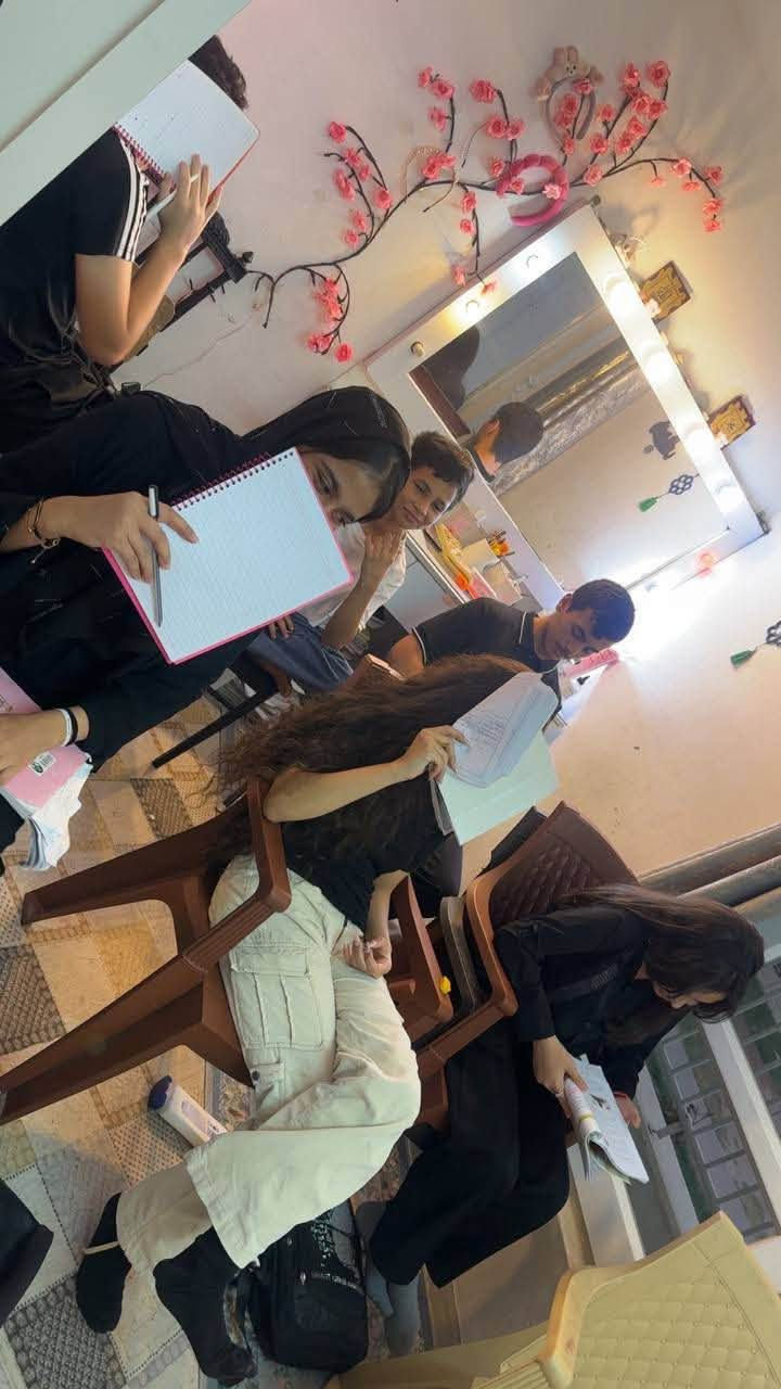 �✨ عرض خاص ومحدود على أسعار التدريس الخصوصي ✨📚
هل تبحث عن التفوق والنجاح؟ 🚀
الفرصة بين إيديك 👩🏻‍🏫… تعليم مميز بأسعار مناسبة جداً 🎯
💼 قائمة الأسعار (حِقائب دراسية):
 • 🎒 أول / ثاني / ثالث ابتدائي → 75
 • 🎒 رابع ابتدائي → 75
 • 🎒 خامس ابتدائي → 85
 • 🎒 سادس ابتدائي + أول  متوسط130
 • 🎒 ثاني متوسط → 150
 • 🎒 ثالث متوسط → 200
📖 المرحلة الإعدادية (فرعي علمي / أدبي):
 • الدرس الواحد → 50
⚙️ المرحلة الصناعية:
 • الدرس الواحد → 50
📌 لا تضيع الفرصة! التفوق يبدأ من هنا 💡
📞 للتواصل والاستفسار: ***********
✨ مع ست رسل.. مستقبلك أمان
بلوك7A
