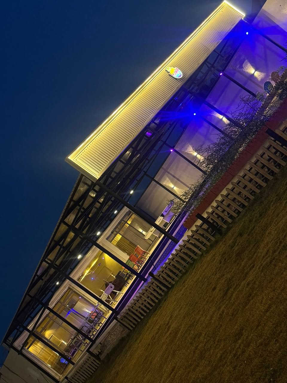 متوفر حجز ليله رأس السنه🎅🏼🎅🏼🧑🏻‍🎄
مزرعه فلوريا
بغداد- ابوغريب - قرب جسر الزيتون
***********
موثوقه بتطبيق اجرلي- Ajirly لتأجير المزارع السياحية
