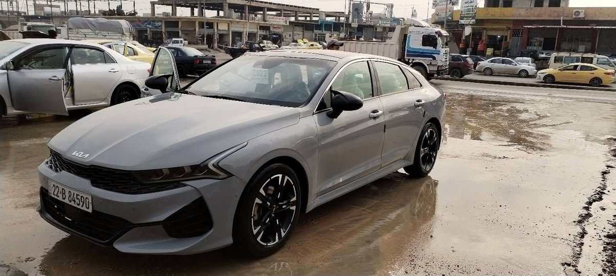 السلام عليكم
كي فايف جيتي لاين موديل 2022 

رقم اربيل 

ماشيه 53 الف ميل   فول مواصفات 🔹 

دخل  جلد. اسود 📍

تحكم ستيرن 

4 انضمه قياده 

كرسي كهرباء 

تشغيل عن بعد 

رادار امامي 

قياده ذاتيه 

دخول ذكي 

شحن لاسلكي
بعد بيها هواي مواصفات 

مكينه ١٦٠٠ تيربو  كير 8 نمر AT

حادثها بوند +جاملغ وجاملغ خلفي عل بارد بدون دواخل

مكاني موصل 

للاستفسار  عن السعر  ☎️.  ***********
متوفر وتسأب على الرقم
