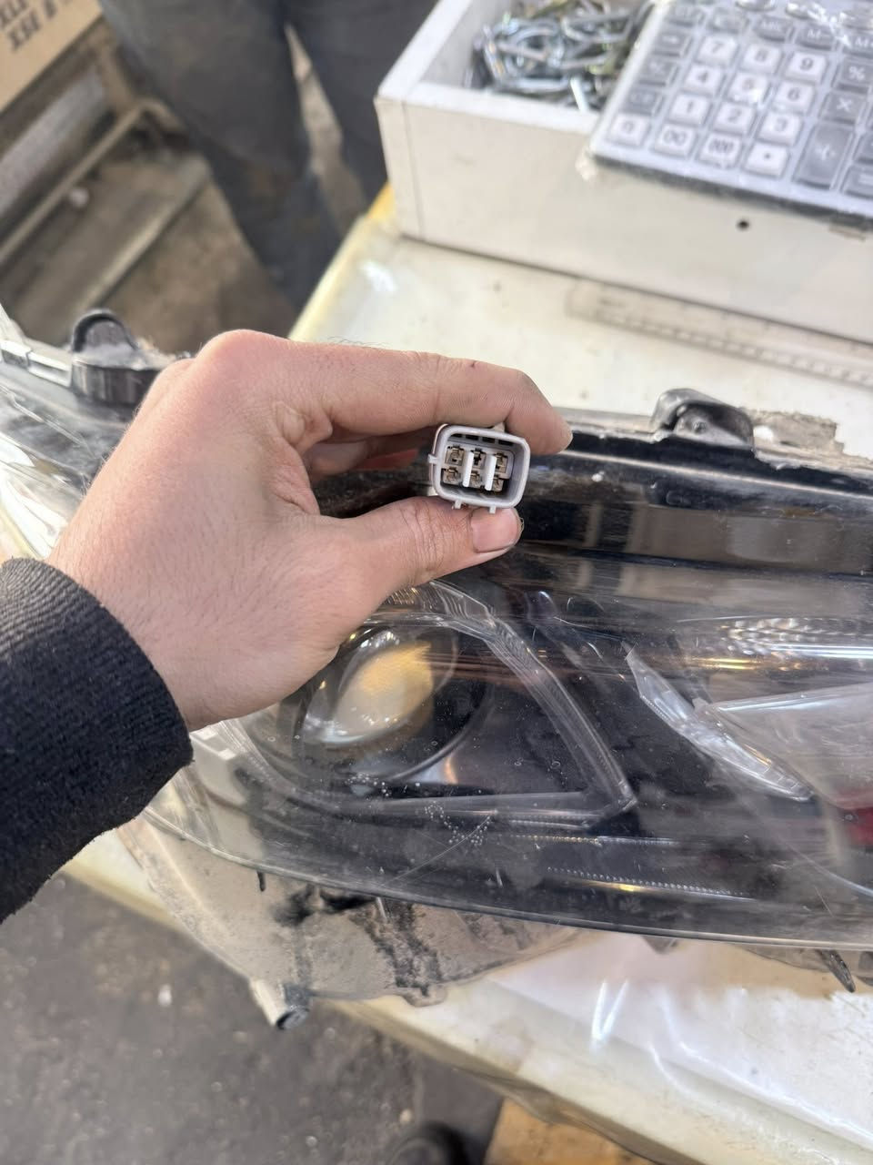 سلام عليكم 
لايت كامري ٢٠٢٤ SE طرف السكن 
بلادي فقط القاعدة مكسورة 
الجامة والعدسة جدد ما بيهن اي عيب
واتساب ***********
مكان كركوك
ويجد توصيل جميع محافظات العراق
