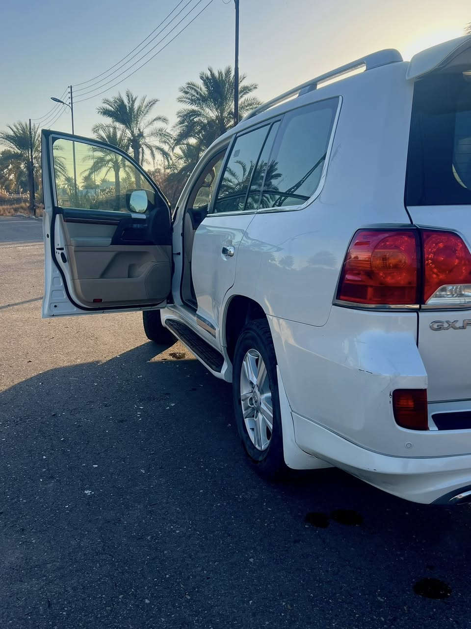 ﷽

لاندكروز (2015) ساز باب اول 
رقم اربيل تحويل ثاني يوم 
 
كفالة عمامة حتة دعاميات عدا بارد في جاملغ المامي اقل من شبر مًوضح بل سونار 

ماشية 136 km
مكان سيارة بغداد 
السعر  (44) 💲الف وبيهة مجال 
للاستفسار  ***********
