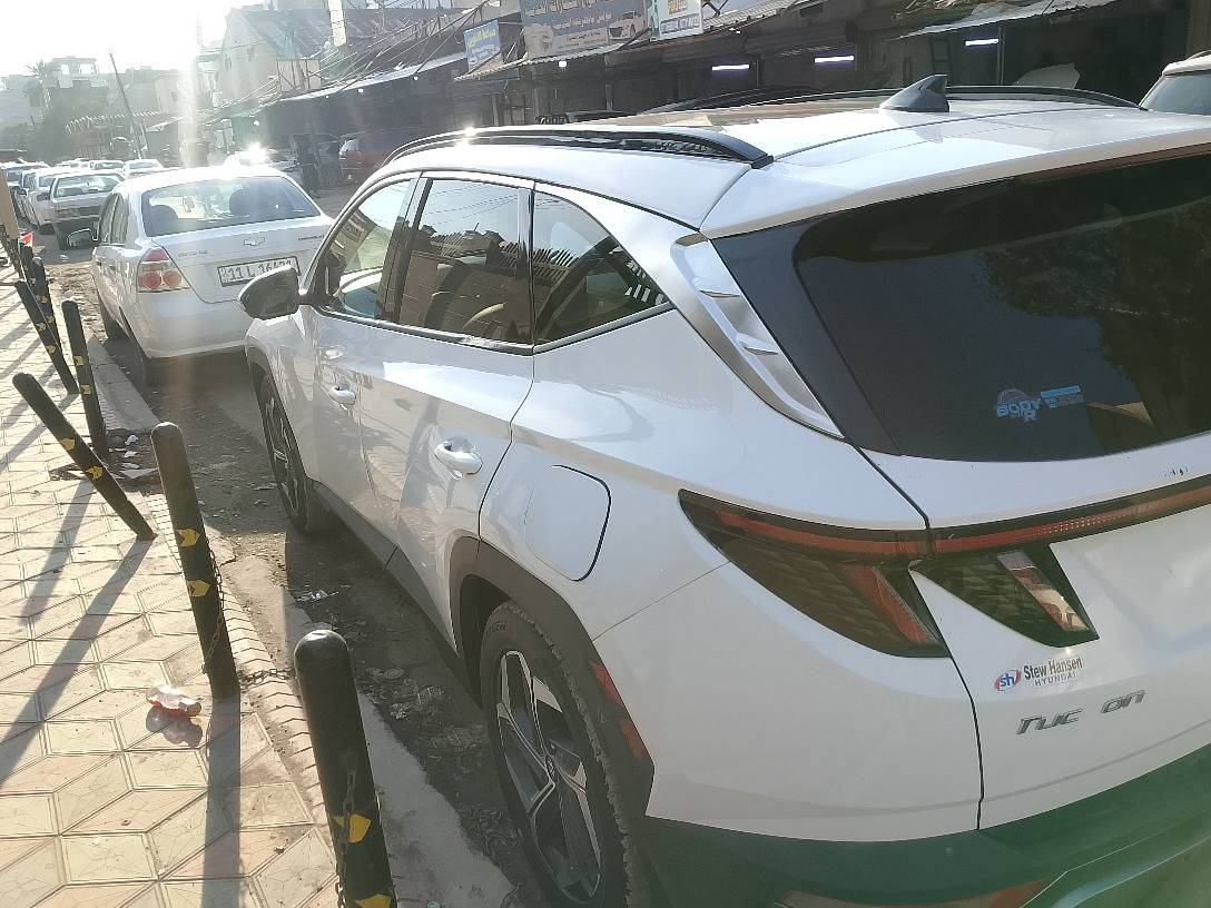 السلام عليكم توسان موديل 2023فول برستيج اعله فأه وارد امريكي شواصي كير محرك مكفوله صبغ بيها جزء تكمه ايسر من الخارج فقط والجاملغ الخلفي ومبدأ بيها اربع قطع بدون دواخل ماشيه 6800ميل للبيع او مراوس سعرها 17500وبيها مجال بسيط *********** بغداد, العراق
