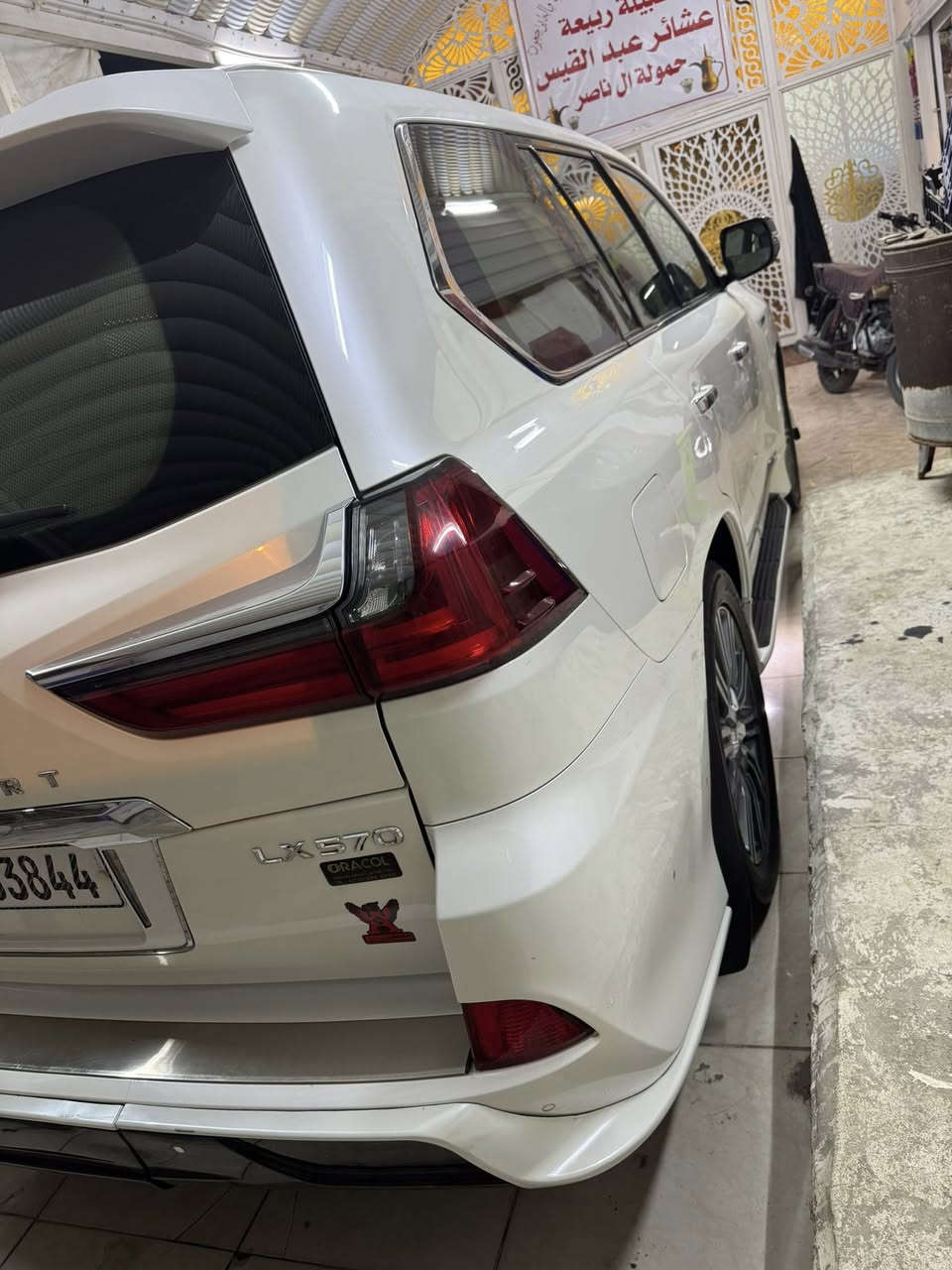 لكزس 2016 سوبر سبورت  خليجي
فول مواصفات 1/1

فتحه 

كاميرات 360

رادرات 360

اشاره سحب 

شاحن لاسلكي 

جميع الكراسي كهربائي 

جنطه كهربائيه 

فول مواصفات الكزس غني عن التعريف 

ماشي 135 الف 

مغلفة بلكامل سيارة

رقم بغداد

مكان سيارة بصرة

السعر 
600 ورقة  بيهة مجال

للاستفسار 

***********
