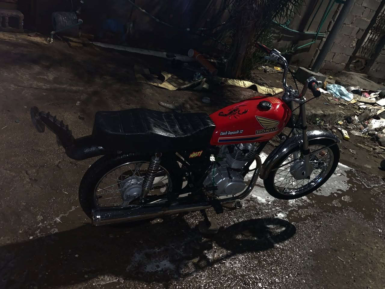 سلام عليكم دراجه ايراني ادوات يعني كلك دراجه دعمير جديد ما عده المكينه كله جديد مكينه نامه شرط تجي تفحص اذا مو صاروخ لا تاخذ دراجه سعره ٥٠٠ وبي مجال لطيبين رقمي ***********
