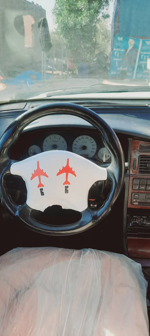 السلام عليكم سياره بيجو بارس مديل 2010 مكينه وكير جدد تبريد تخم تاير السعر 30 وبيها مجال بس للاستفسار ***********
