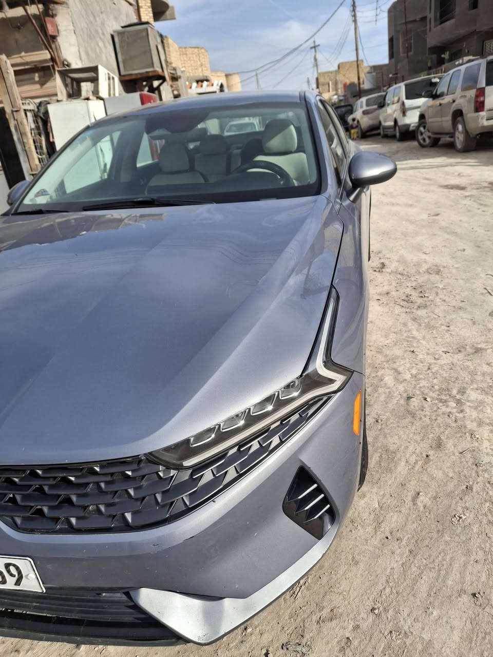 K5
*2021 امريكي 
*حرة رقم بغداد انكليزي باسمي 
*فول ماعدا الفتحة 
*الضرر خلفي جاملغ خلف السايق وحاجب الجاملغ الثاني  والباب بي ضرر ومصلح نضرب عندي هنا 
*مكينة 1600 تيربو 
*حدادية تخم تاير كلة جاهز 
*رادارات خلفي امامي 
*قيادة ذاتية 
*سايد بريك بصمة 
*شاشة جبيرة 
*كشنات جلد 
*تدفئة تبريد كلة شغال 
*لايت led  اربع عدسات 
*بجم كبس 
السعر 165 وبيها مجال للشراي 
***********
