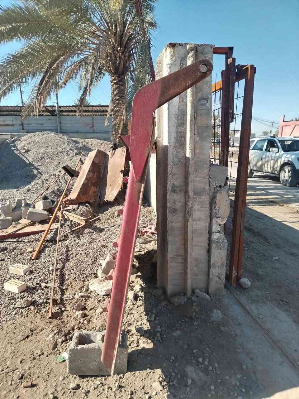 سلام عليكم باب بدي مايلر لبيع *********** المكان كربلاء
