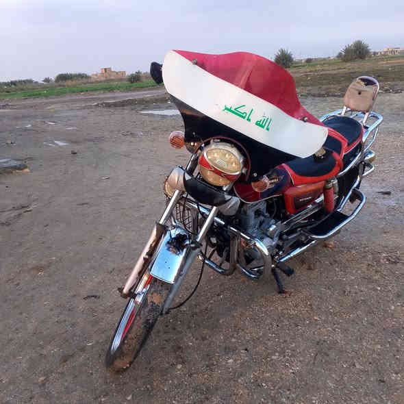 سلام عليكم دراجه لبيع جونده موديل 2021سعر مليون وميه مكاني سماوه *********** اوراق اصولي
