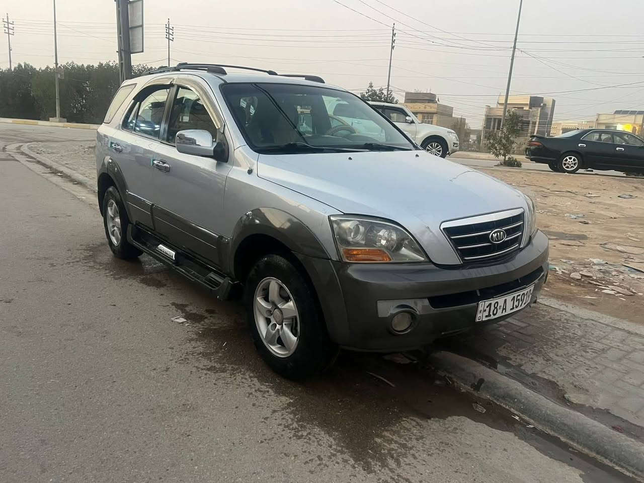 السلام عليكم كيه سورنتا موديل ٢٠٠٧ للبيع رقم بابل انكليزي تحويل ثاني يوم سنويه لغايه ٢٠٣٠ هزه جديده سياره وارد خليجي مكفوله من ضربه والصبغ  مكينه سته سندر مكينه وكير وحداديه وكهربائيات تبريد وتخم تاير مكفولات سياره كل نقص مابيها جاهزه السعر ٨٧رقم الهاتف ***********مكاني كربلاء مامتواجد ع فيس اخوان مكلف بلنشر
