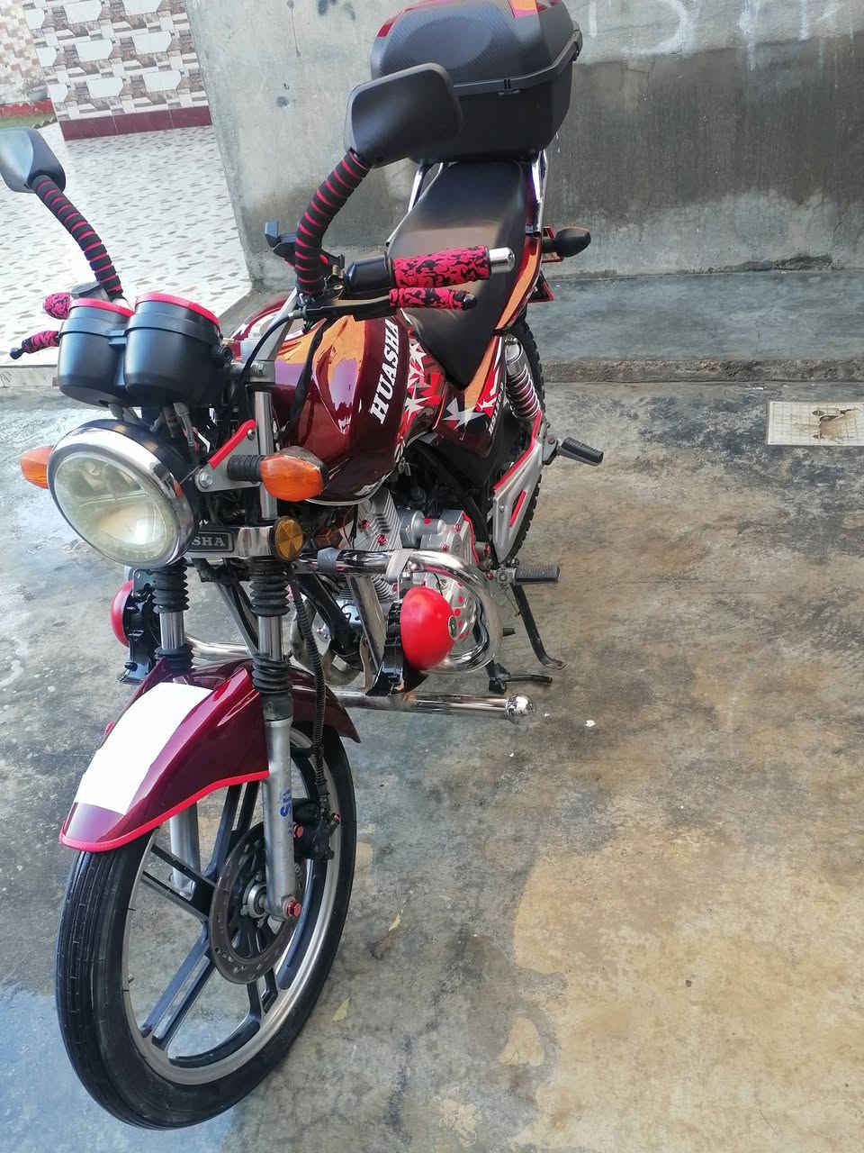 دراجه هايوشه موديل 2023 للبيع ويرهم مراوس حسب القناعه دراجه نضافه خير من الله  مكاني القائم حصيبة *********** اوراقه وسويج بلادي
