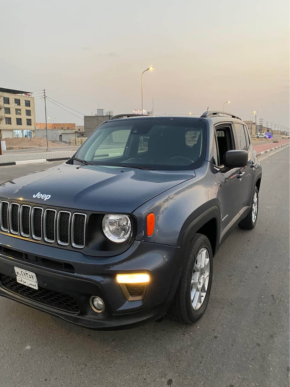 رنكد 2022 مكفوله. كفاله عامه  لا تبديل ولا صبغ ولا غرق. حادثها بلدعاميه. جوه حره بدون رقم. ماشيه 23 الف 
مكانها البصره سعرها 113 ورقه  وماكو بهذا السعر لو تفر العراق كله 
***********
*********** البصرة, العراق
