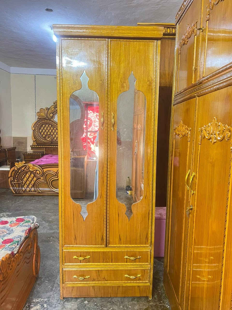غرفه نوم صاج عراقي نظيفه السعر 750 وبيه مجال للاستفسار الاتصال على الرقم ***********
