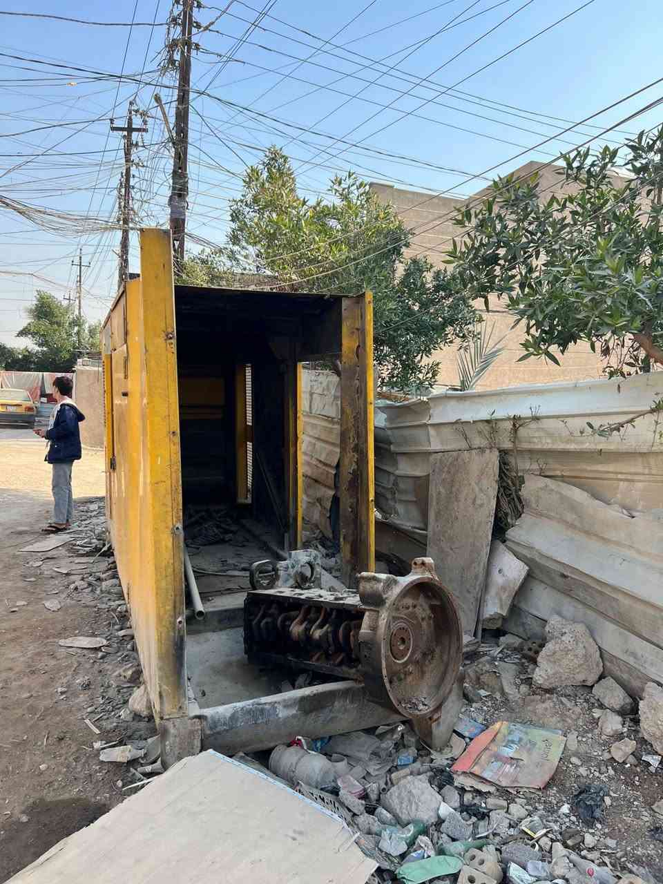 كاتم وشاصي مال خمسه ونص كامل السعر على رقم***********
