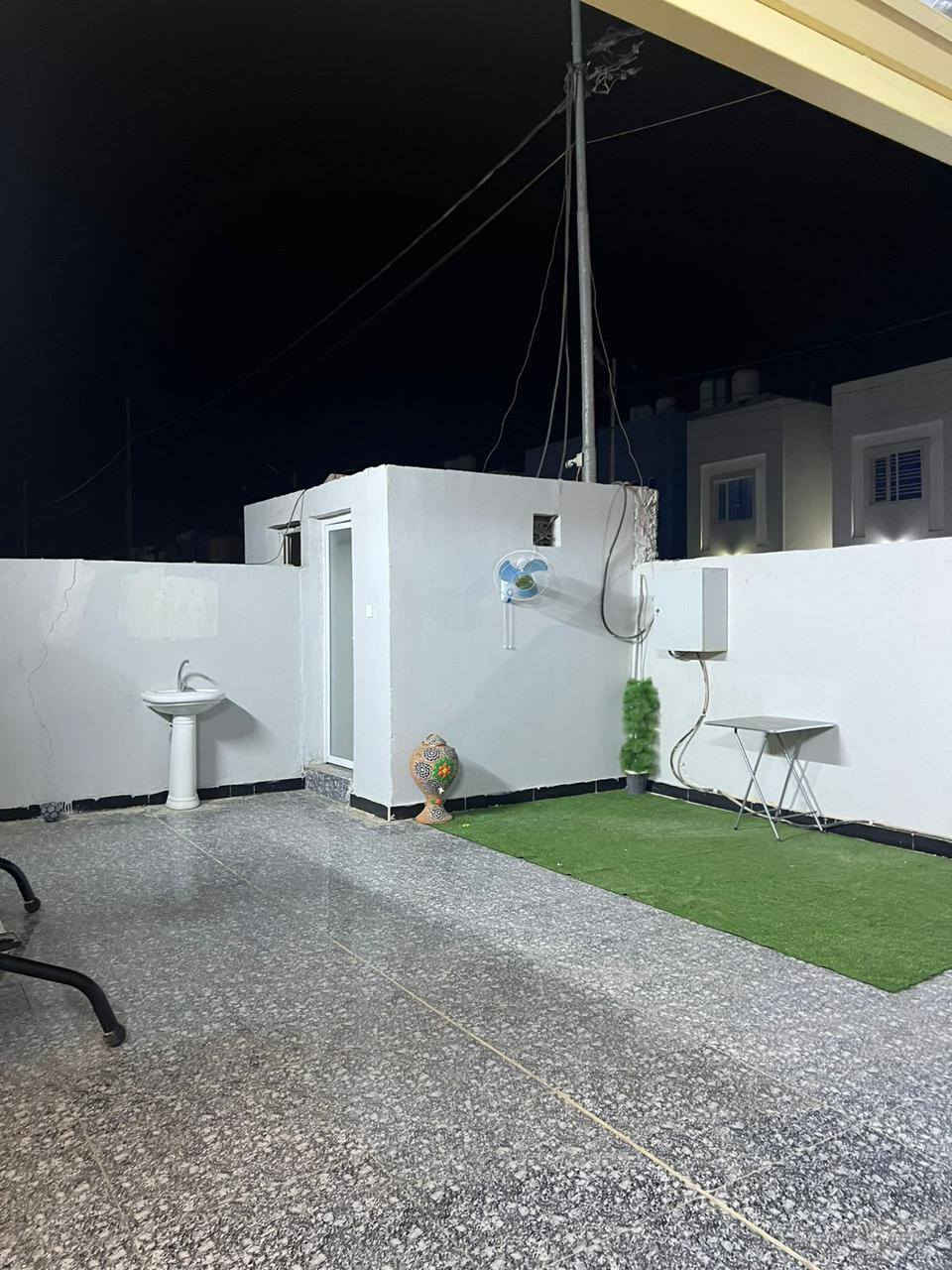 السلام عليكم بيت للبيع مجمع لولؤه ساوه طابقين الاطابق الاول مطبخ حار وبارد وصالتين واستقبال وصحيات داخليه وخارجيه والطابق الثاني غرفتين وصحيات سعره 70 وللشركه مطلوب 109 اقصاده 644 ملاحضه الكاونتر من ضمن البيت


**إذا كنت صاحب هذا الإعلان وتريد حذفه لأي سبب، رجاءا أرسل رسالة إلى الدعم الفني**