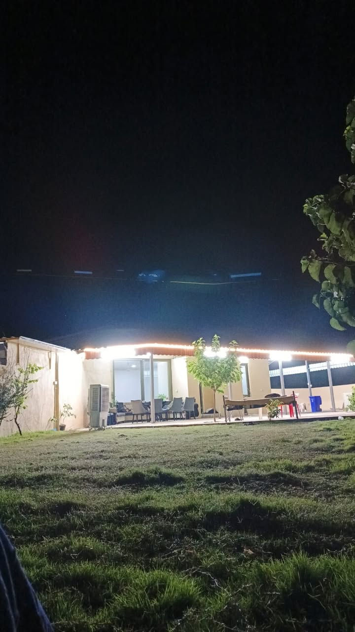 مزرعه ( يونس ) للايجار يومي
تقع في زاويته 
https://maps.app.goo.gl/oyX2yER1ju4eibUv5?g_st=ic

للتواصل و الاستفسار 
https://wa.me/message/T2HILBOFY7QGC1

***********
