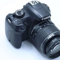 🔴﴿ كانون 1200d   مع كامل ملحقاتها 1 - عدسه 55.18 الاصليه  2 - بطاريه  ...