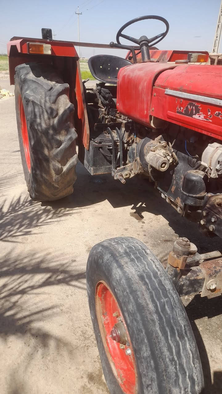 مكينه عنتر 87للبيع محرك اكسن كير هيدروليك صدرجديد بم نوزل  تايرات نص عمر بدون رايدها 4مليون  وبيها مجال  هذا رقمي ***********
