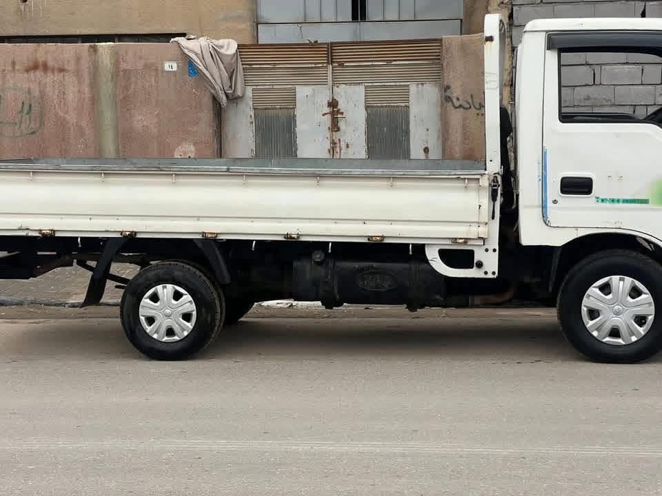 سلام عليكم كيه فنتيره للبيع كير حداديه كهربائيات تخم تاير جدد عله فحص ارقام انكلزي راح أسلتم توه محوله بسمي المكينه خبطت ماي ودهن ما مكفوله سعر 40 الرقم ***********
