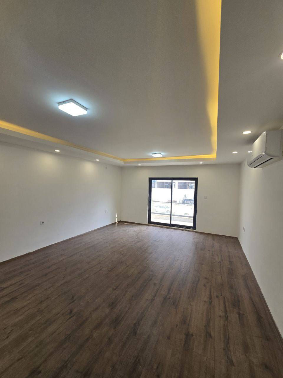 شقق للايجار في مجمع فلوريا ستي 
مساحات واسعة تناسب العوائل 192 متر
وكذلك يتوفر مساحات صغيرة 

كما يتوفر عروض للبيع وبنظام الدفعات والاقساط المريحة
*********** أربيل, العراق
