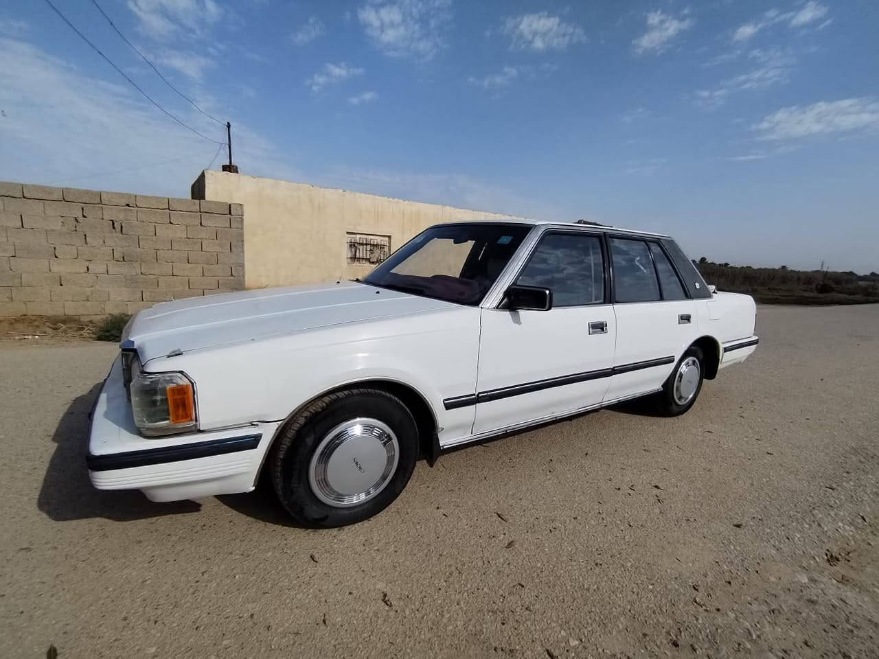 للبيع سوبر موديل 85 كير ومكينه محور بطه 3000 رقم بغداد نكليزي سنويه ال 30 حداديه  وتخم تاير جديد كهربائيات شغاله عامه تبريد شغال مكان للناصريه الرفاعي سعر 55وبيها مجال ***********
