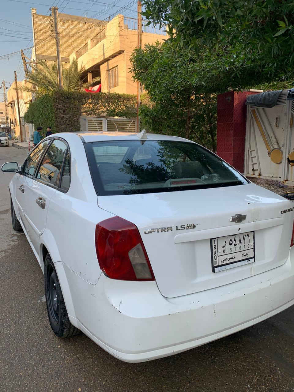 اوبترا ٢٠١١ 
سياره بلادية نضيفه مكفوله كفاله عامه 
بيها طخات بسيطه 
رقم بغداد 
مكينه و صدر خير من الله 
سياره بأسمي 
السعر 88
***********واتساب فقط
