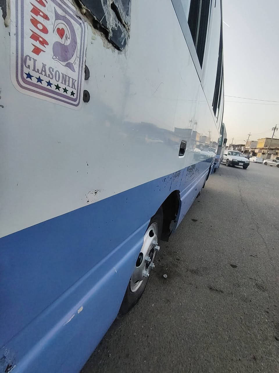 كوستر نيسان 2002 عليها غرامات 14 ورقه تنزل من السعر سياره كفاله مكينه مكفوله كير مكفول تخم تاير صدر قبل شهر جديد تبريد نقص بس غاز سياره ابلاديه بدون صبغ اوبدوب ظربه الشراي يتصل *********** السعر 125 الغرامات تنزل من السعر
