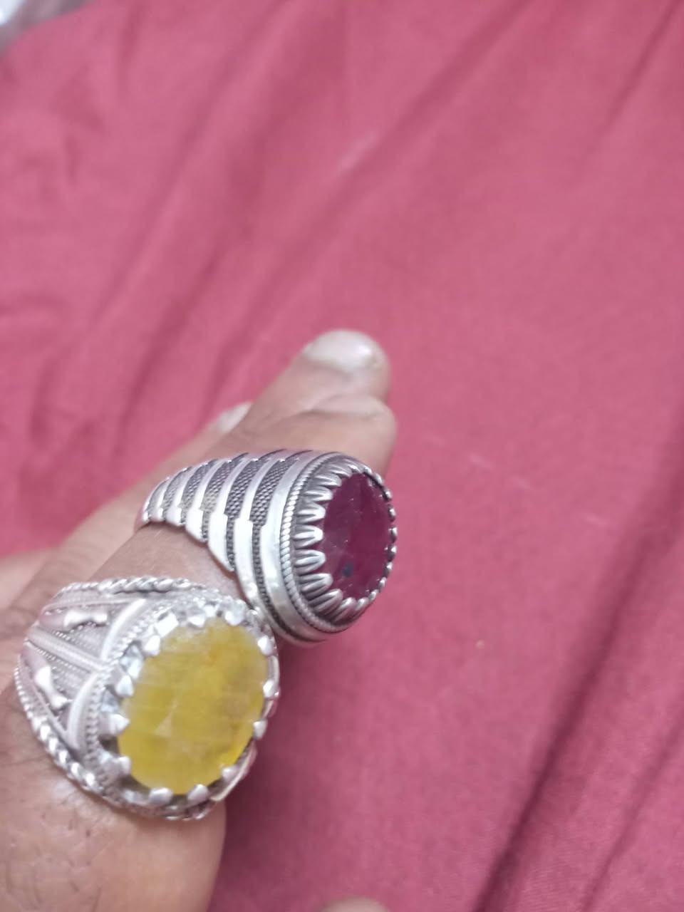 سلام عليكم ياقوتات سعرهن (70)ثنينهن مكاني حيانيه(***********
