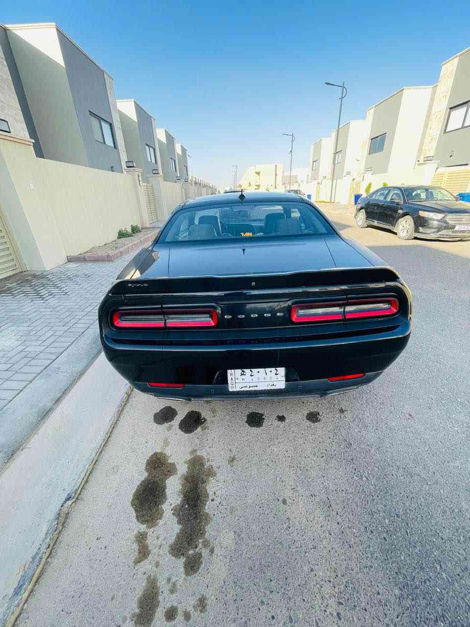 چالنجر 2015 Gt plus 
سياره نظيفه 
بيه حادث بسيط بامريكا شخوط جاملات خلفي 
مرشوشه بدون معجون ولا ضربه 
هنا بل عراق. مبدل جاملغ امامي. وباب. صبغ 
١٤٥ سعر مناسب جدا. 
مكاني المنصور او الغزاليه 
*********** بغداد, العراق
