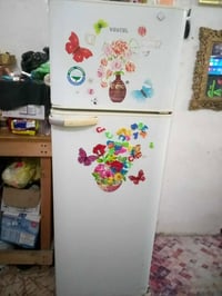 ثلاجة 18 قدم • نضيفه • بغداد الشعب