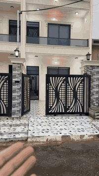 #دا ر للبیع🏠 اعلان رەقم ( 175) خلف تجاری
#نوع_الملك :-  طابو ملك صرف 
#المساحة :- 100متر
#الواجه :-5×20
#نوع #العقار :- دار سکن فول موصفات  نظام دكت  سقف مغربي  كامیرات)  
#مواصفات ( طابقین+   الاستقبال +مطبخ حار +بارد وهول2 + غرفةنوم 2+ صحیات
#الموقع : حي  اسری مفقودین  قرب جامع  العدل  
#السعر :-130 مع مجال
#للأستفسار الأتصال على الارقام التالية :-
***********واتساب

***********
نستقبل جميع العروض السكنيه والتجاريه بكافة مناطق كركوك الثقه والمصداقيه شعارنا  وبأشراف قانوني ومحامي مختص في اجراءات نقل الملكيه  مراسلتنا عبر { وتساب  } 
أو مراجعة #مكتب #خيرات المدينة  للعقارات والمقاولات 
 حي اسره مفقودین مقابل صیدلی جواهر{  #نتشرف #بزيارتكم }
