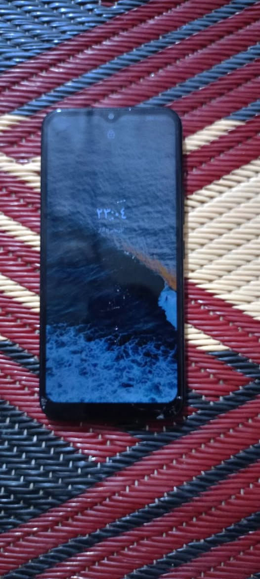 سلام عليكم شباب موبايل اللبيع السعر 40 مكاني ام الكبر 
***********
