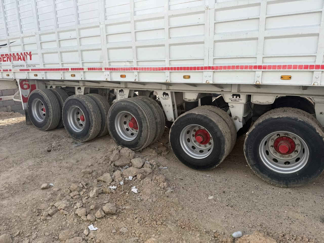 عربانه حداديه شاصي 16 دناكير 14 مرسمه سليمانيه 5 محاور فصخ وربط سليمانيه تخم تاير شريط عادل لمعيدي سعر (260)
***********
