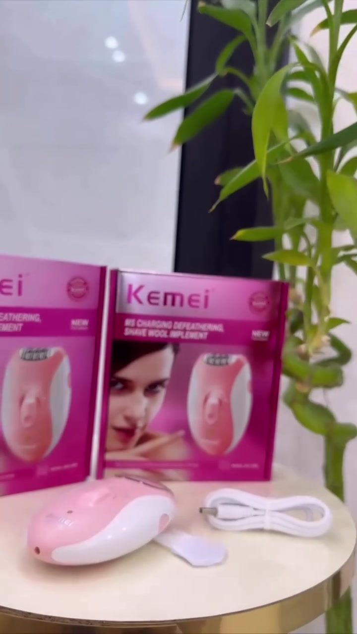 ماكنة KEMEi ماركة عالمية💯

الاصلية💯/عن تجربه اجنن وعمليه💥مكينة #كيمي الاصليه لازالة الشعر من الجذور لكل المناطق الجسم احسن وارقى ماكنة ازالة شعر حاليا والاقوى صممت الة كيمي لعملية ازالة الشعر فى غاية السهولة والرقة والكفاءة حيث يقوم نظامها المتطور بنزع الشعر من جذوره مما يترك بشرتك ناعمة لعدة اسابيع
🌸مزودة بضوء سمارت لايت ليظهر حتى اخف الشعر من اجل ازالته تماما عبر اسطوانات التدليك

🌸لدى نزع الشعر لاول مرة من المستحسن القيام بهذه المهمة فى المساء مما يتيح اختفاء اى احمرار محتمل اثناء الليل ولراحة البشرة يوصى بوضع كريم مرطب بعد نزع الشعر

المميزات :-
🌸راس ازالة شعر الجسم والمناطق الحساسة 
🌸فرشاة للتنظيف
🌸تزيل الشعر من دون سحب الجلد ‎تلتقط الشعيرات القصيرة حتى 0,5 مَم
🌸مسكة مريحة تسهل الاستخدام
🌸استخدامها سلكي و لا سلكي شحن
🌸الرأس لازالة الشعر قابل للغسل لنظافة صحية اكبر وتنظيف اسهل
🌸مزودة بثلاث عدادات للسرعه
🌸تعمل على ازالة الشعر الخشن والناعم والشعر الخفيف
🌸مناسب للوجه/الساقين/الإبطين/الذراعين/البكيني
#الاصلي 💯
🚘 يوجد خدمة توصيل لجميع محافظات العراق ٤ الاف 🚘


**إذا كنت صاحب هذا الإعلان وتريد حذفه لأي سبب، رجاءا أرسل رسالة إلى الدعم الفني**