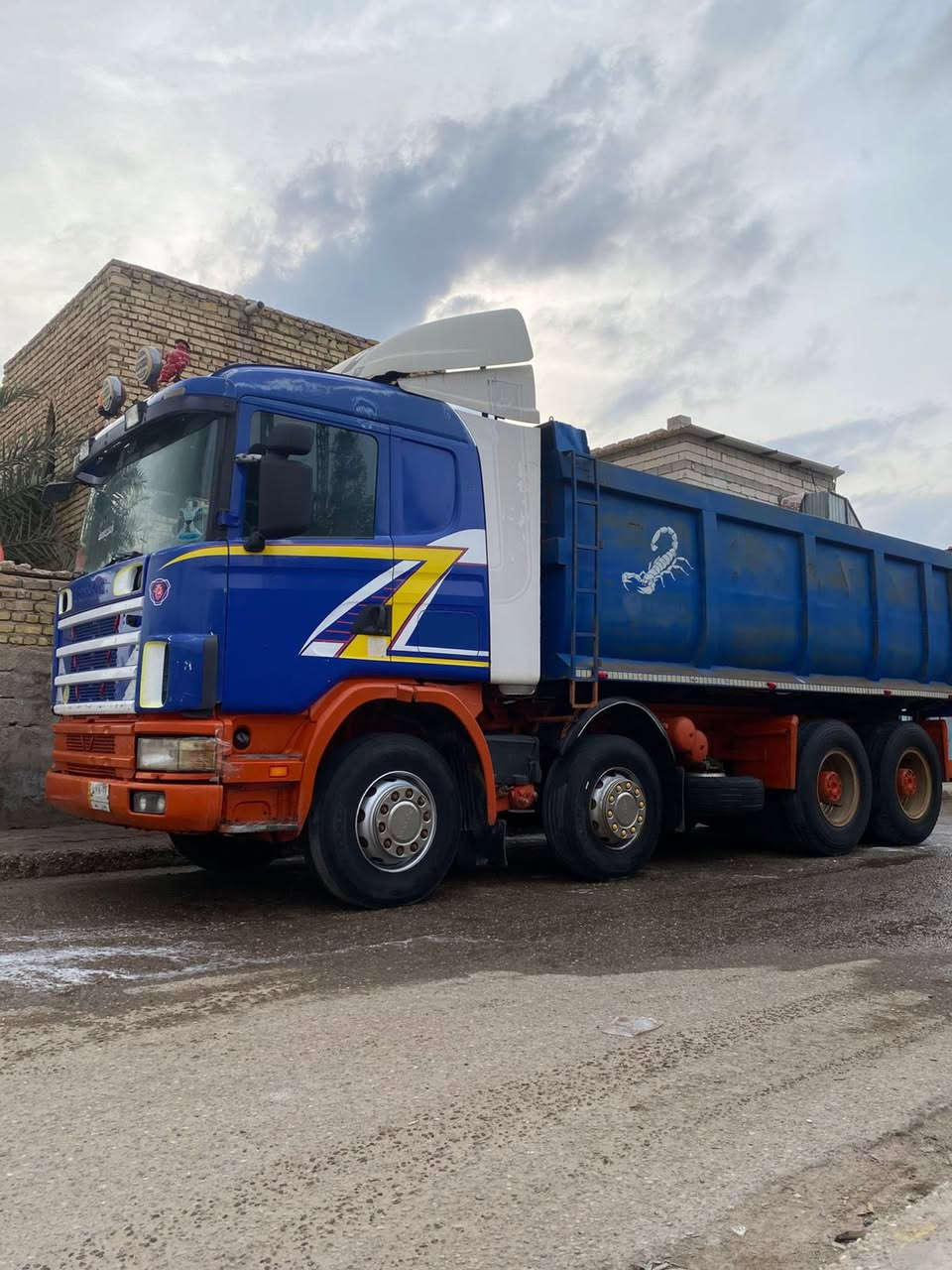 السلام عليكم اخوان سكانيا 2003اصل عكرب ابلاد مكينه 6انجگتر 420 گير 3*3 مجموعه كتر 2000 بدي حوضي رقم بغداد السنويه نهايتها الى 28شرط تحويل ثاني يوم السعر المطلوب 290$ وبيها مجال اخوان انا مكلف بالنشر هاذ رقم راعيها وخابره وفتهم منه باقي التفاصيل وشكرا ***********
