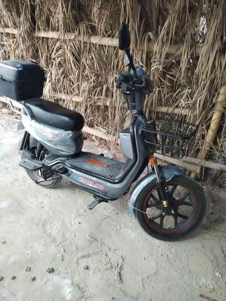 للبيع دراجه شحن جديده استعمال مره واحد
السعر ٥٢٥٠٠٠
العنوان اليوسفيه ناحيت الرشيد
رقمي ***********
