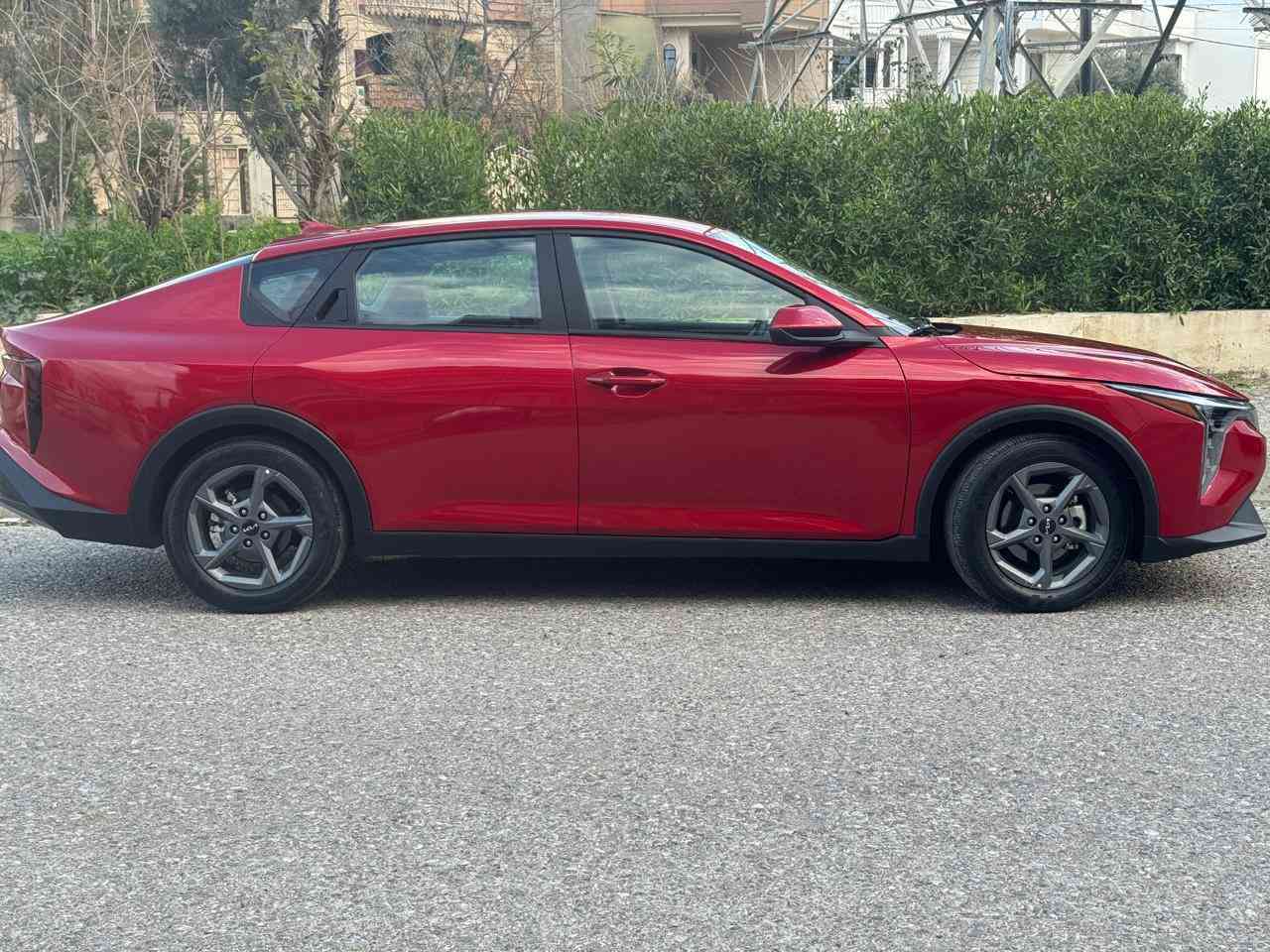 السلام عليكم كي فور 25 LX وارد امريكي ضرره جاملغين وبنيد وباب صور الضرر مرفقه 4 قطع صبغ رقم اربيل تحويل او وكاله ماشيه 8000 مل 
محرك 2000 دوش بصمه سياره جديده وجاهزه مابيها كل نقص

السعر 148  

*********** بغداد الدوره ابو طياره
