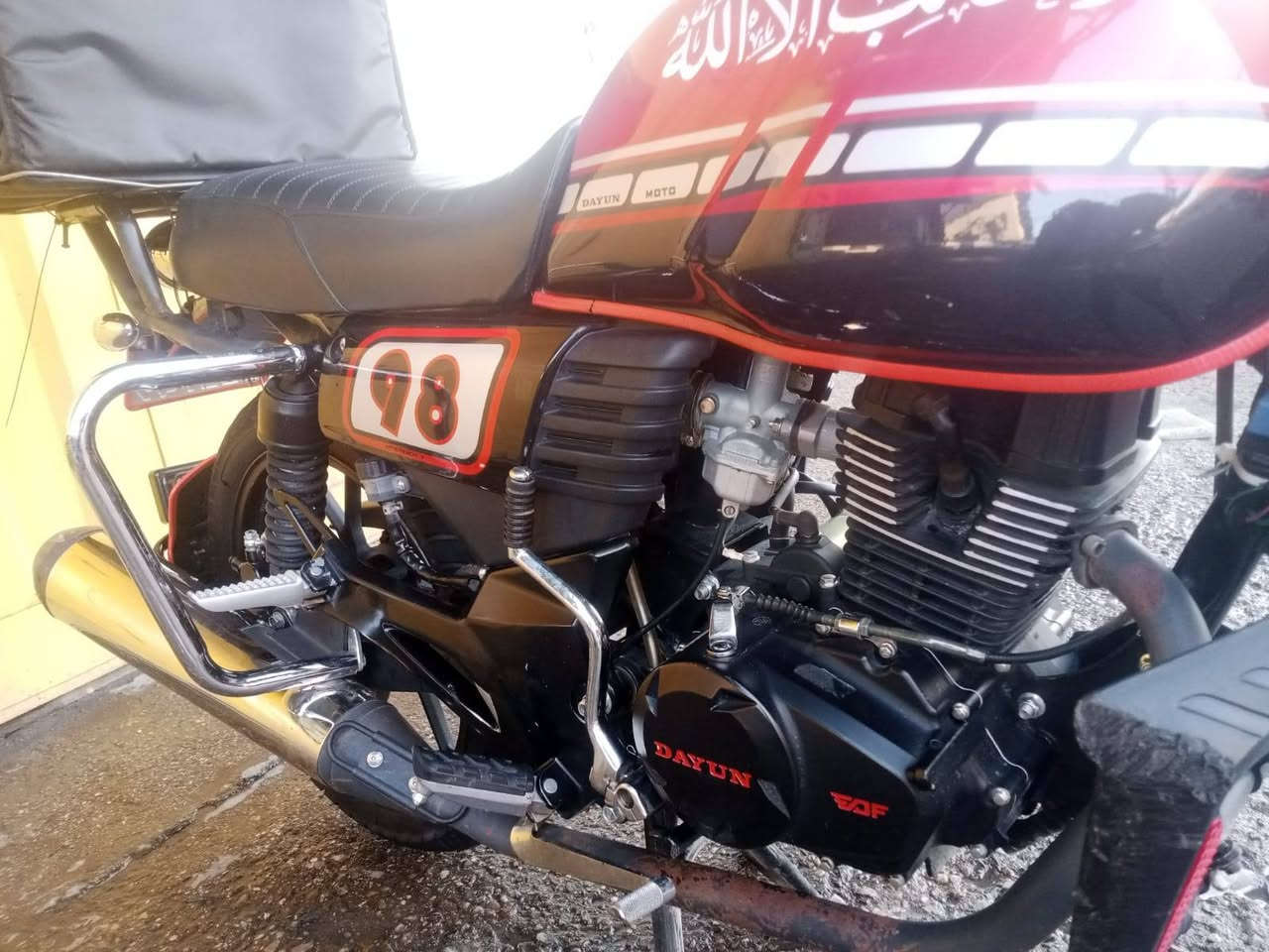 السلام عليكم دراجة دايواند لايتي محرك 200 CC موديل 25 ماكلك كفالة عامه تجي تكلب وتشوف دراجة ما ماشية خير من الله سعر 2500 
مكاني بغداد  العبيدي ***********

